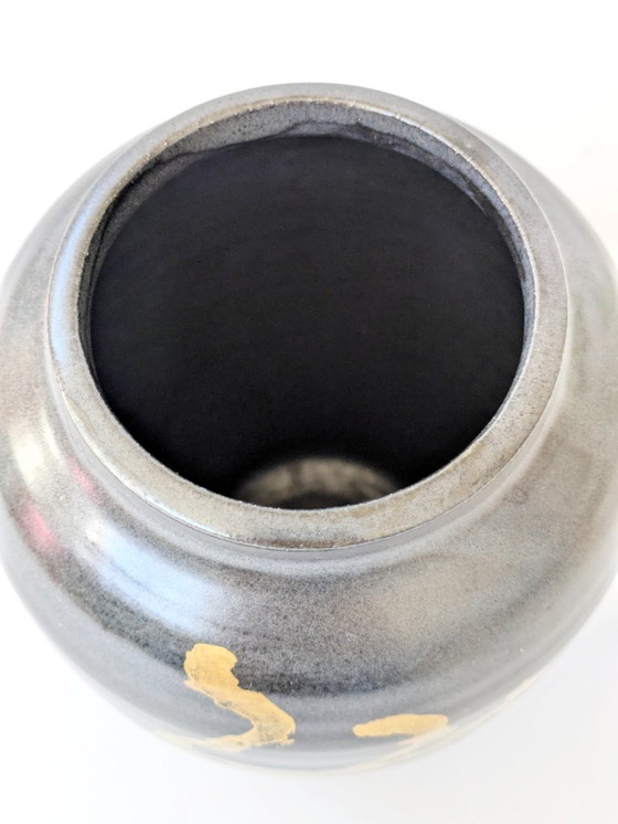 Image 1 of Vintage Studio Aardewerk Amfora Vaas | Zwart & Goud Glazuur | Japandi Minimalistisch Keramiek