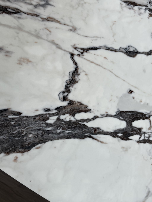 Table de salle à manger Leolux Tico NEUVE