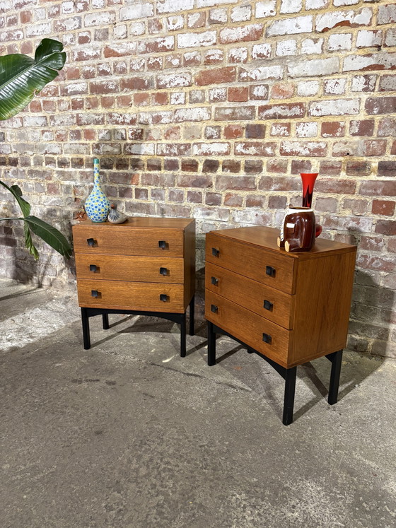 Image 1 of Een paar Scandinavische ladekasten uit de jaren 60.