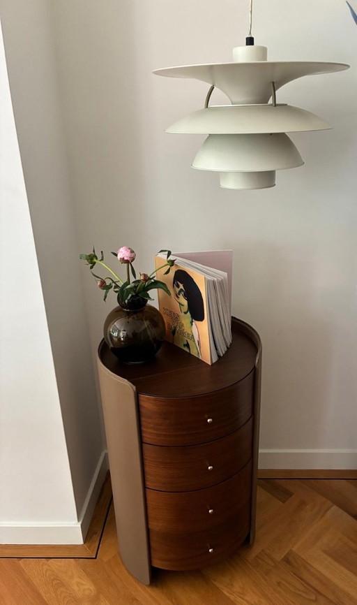 Beautiful vintage design Louis Poulsen pendant lamp