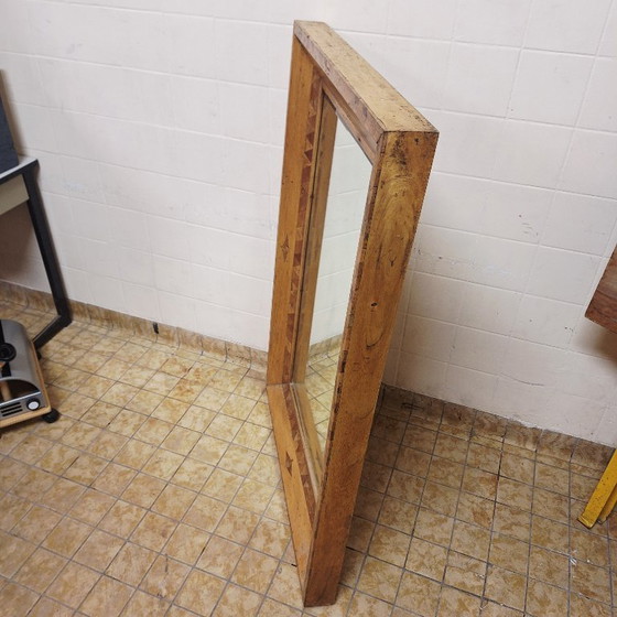 Image 1 of Miroir ancien / Cadre en bois incrusté