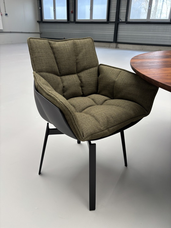 Sedia da pranzo B&B Italia Husk in tessuto Astro 6 x Brick 6 x Moss Nuova 2026 – Sedie da pranzo, Aluminium (photo 3 of 12)
