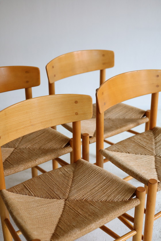 Ensemble de 4 chaises de salle à manger vintage, modèle J39 Folk Chair, 1947 – Fredericia, Wood (photo 4 of 11)