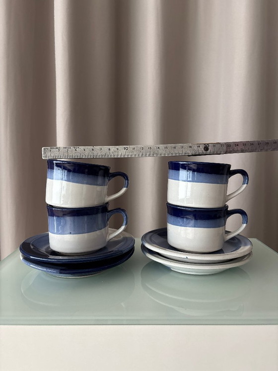 Lot de 4 Tasses et Soucoupes en Céramique d'Atelier Vintage – Émaillé Main Bleu & Blanc – Vaisselle, Ceramic (photo 10 of 13)
