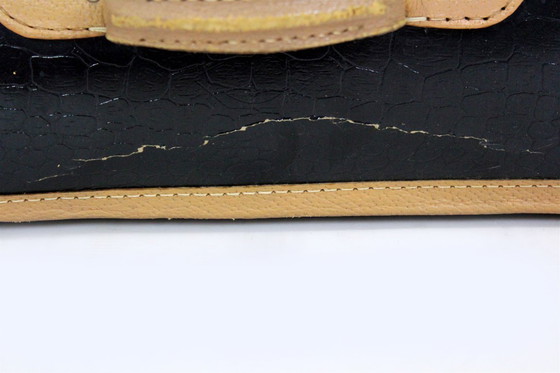 Image 1 of Valise en cuir vintage avec ses étiquettes d'origine, années 1950