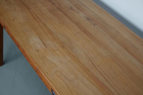 Image 1 of Vintage Franse rustieke boerderij-eettafel van kersenhout, 20e eeuw
