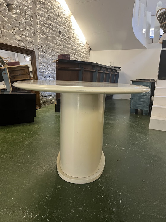 Image 1 of Tavolo da pranzo ovale laccato