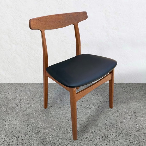Image 1 of Suite of 8 chairs by Henning Kjaernulf, 1960