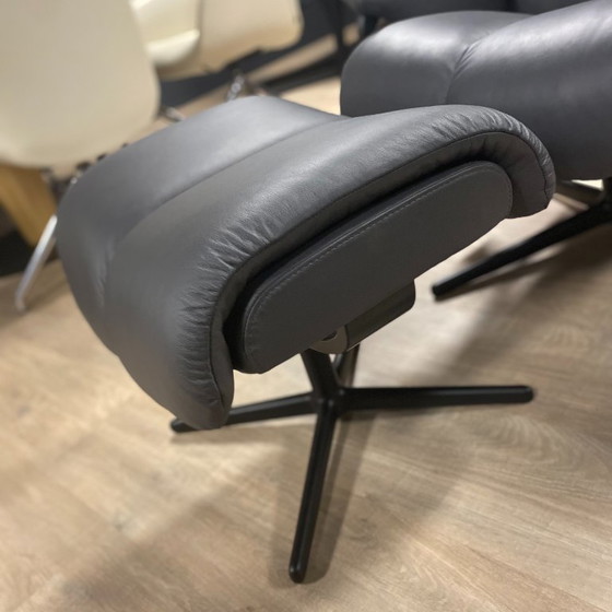 Image 1 of Stressless Magic Relaxsessel – Größe M – mit Fußhocker