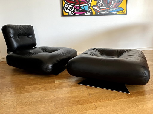 Lounge Alta bas et son ottoman de Oscar Niemeyer pour mobilier international