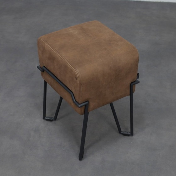Image 1 of Sgabello basso Bokk in pelle di Ka-Lai Chan per Puik Design