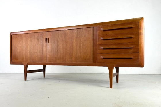 Credenza FA32 di Ib Kofod-Larsen per Faarup - Anni '60 – Faarup Mobelfabrik, Credenze, Legno (photo 6 of 9)