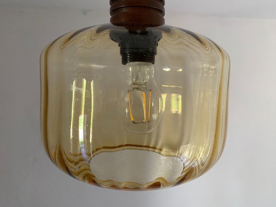 Vintage Joegoslavische hanglamp van amberkleurig glas, jaren 70. – Hanglampen (photo 7 of 11)