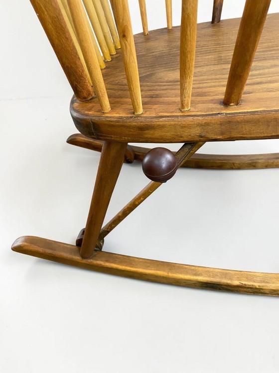 Image 1 of Antiker Schaukelstuhl um 1900–1920 mit Arretierung | Handgefertigter Windsor Rocking Chair | Folk Art Massivholz Sessel | Sammle