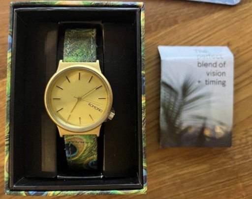 Komono tovenaar pauw horloge