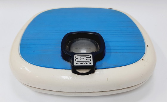 Image 1 of Vintage analog mechanical personal weighing scale "LUNA 3" 