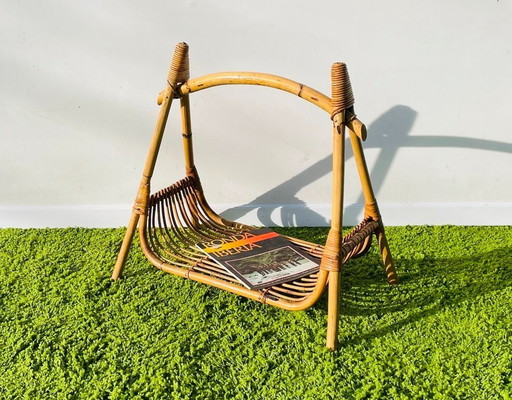 Rattan magazine rack ~ Vintage 50s ~ Newspaper rack