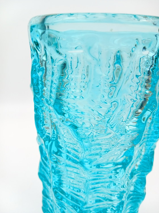 Beautiful Czech Moravia Vase by Vladislav Urban in Blue/Green – Glass (photo 6 of 6)