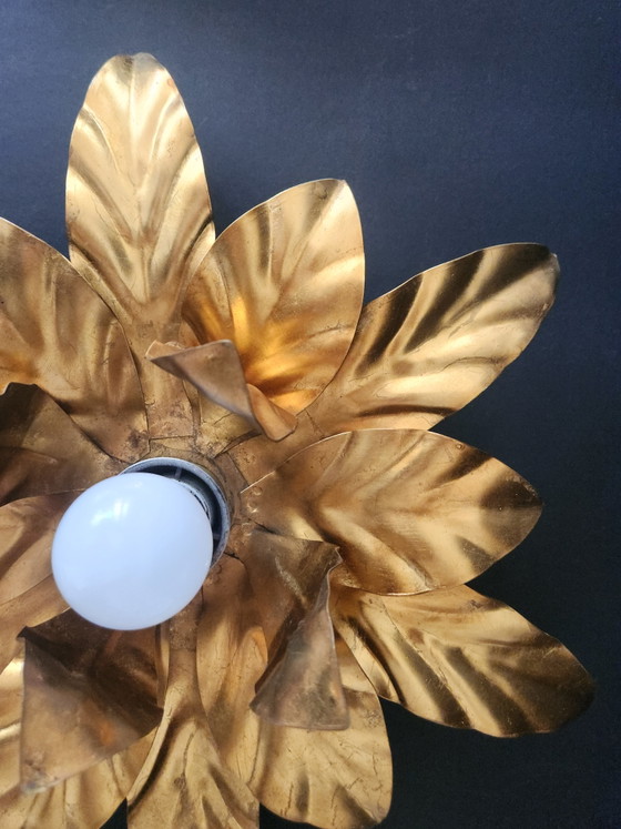 Italienische Hollywood Regency Florentiner Deckenlampe in Blumenform von Hans Kögl – Deckenleuchten, Metal (photo 15 of 29)