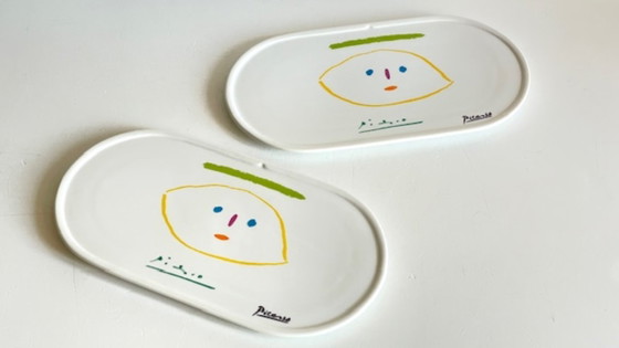 Image 1 of Serveerschaal/bord gesigneerd door Picasso