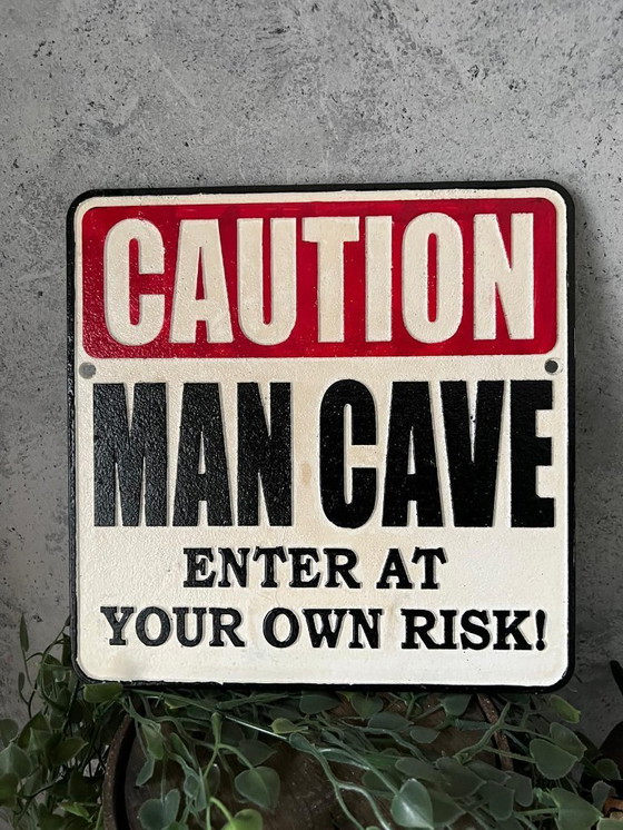 Image 1 of Letrero de pared de hierro fundido: "¡PRECAUCIÓN! ¡ENTRE BAJO SU PROPIA RESPONSABILIDAD!" - Envío gratuito