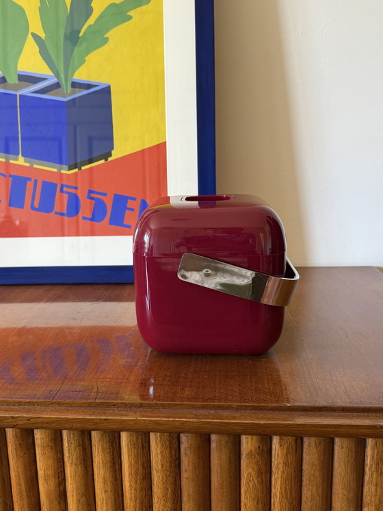 Image 1 of Secchiello per il ghiaccio rosso Space Age, Guzzini Italia, circa anni &#39;70