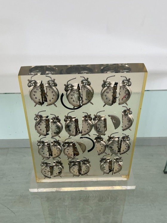 Image 1 of Fenandez ARMAN - Sculpture, Untitled (Alarm Clocks) - 43 cm - Resin - 2000