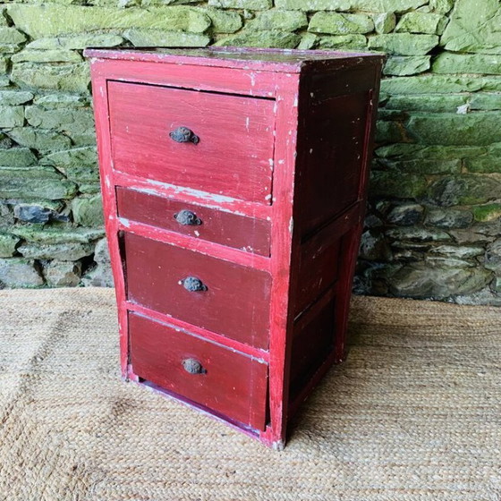 Image 1 of Arcón atípico de 4 cajones