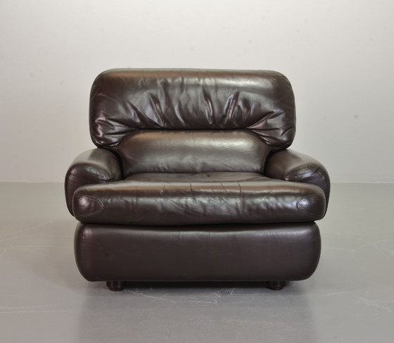 Image 1 of Set of 2 Comfortable Mid-Century Design Durlet Brutalist Lounge Chairs in Chocolate Brown Leather. Belgium, 1970s.