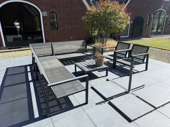 Image 1 of Conjunto de salón hoekbank con twee stoelen y tafel kees smit 