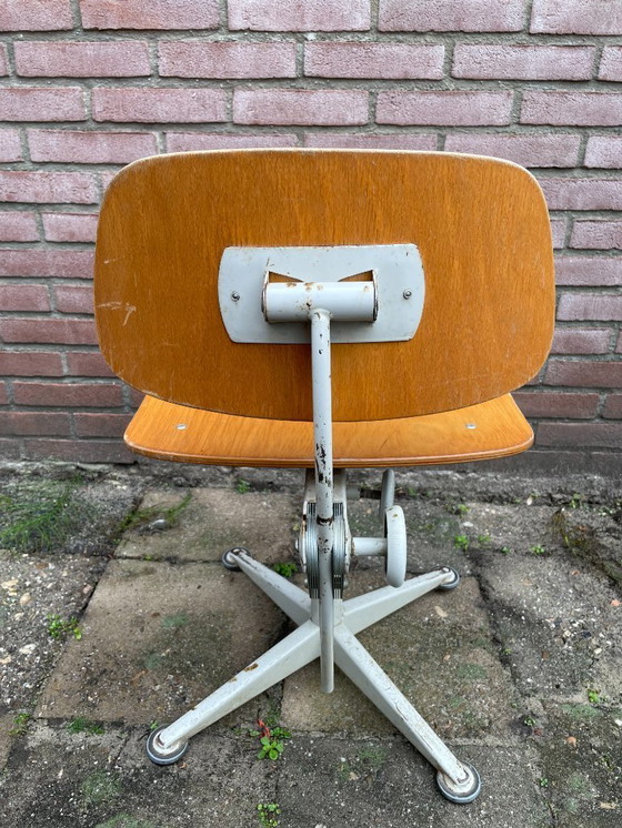 Image 1 of Friso Kramer tekenkruk