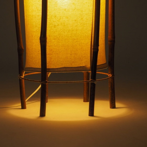 Große Stehlampe aus Bambus und Leinen von Louis Sognot – Stehleuchten, Textile (photo 15 of 17)