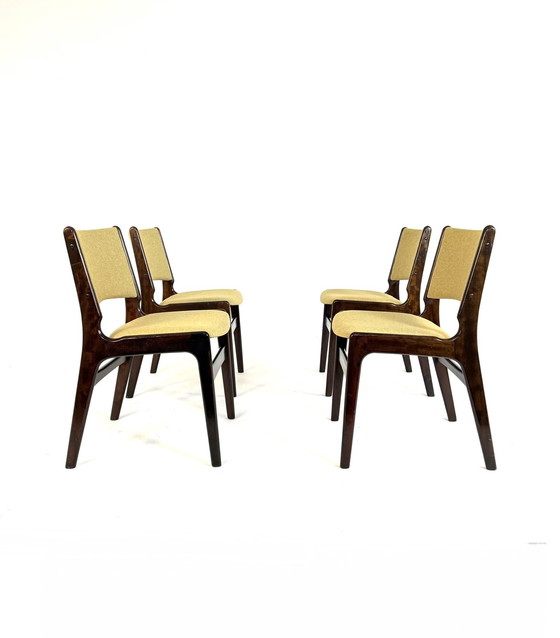 Image 1 of 4 chaises de salle à manger restaurées, modèle 89, Erik Buch '60