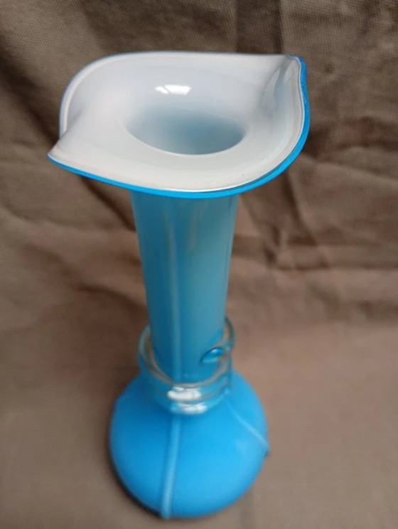 Vase Vintage Italien en Verre Opalin – Empoli (photo 3 of 5)