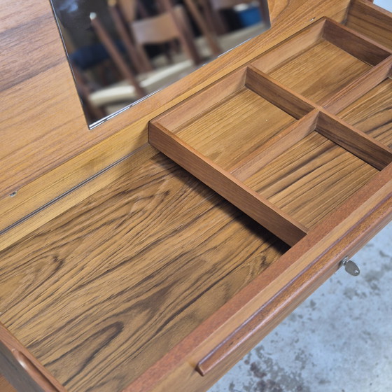 Image 1 of Bernhard Pedersen & Søn, vintage Deense secretaire, kaptafel