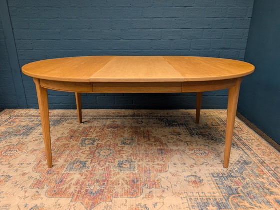 Image 1 of Vintage eiken ronde eettafel, model 55 van Omann Jun, jaren 60