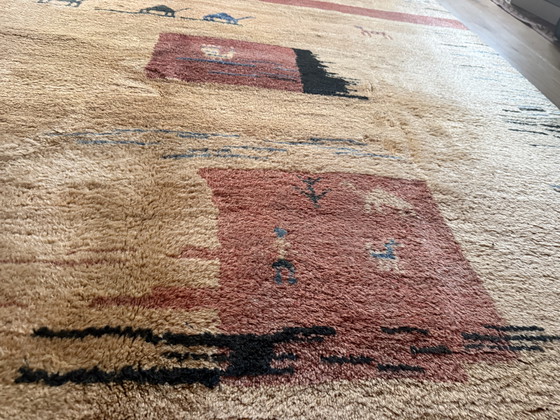 Image 1 of Tappeto in lana annodato a mano con design nomade minimalista – 283 × 215 cm