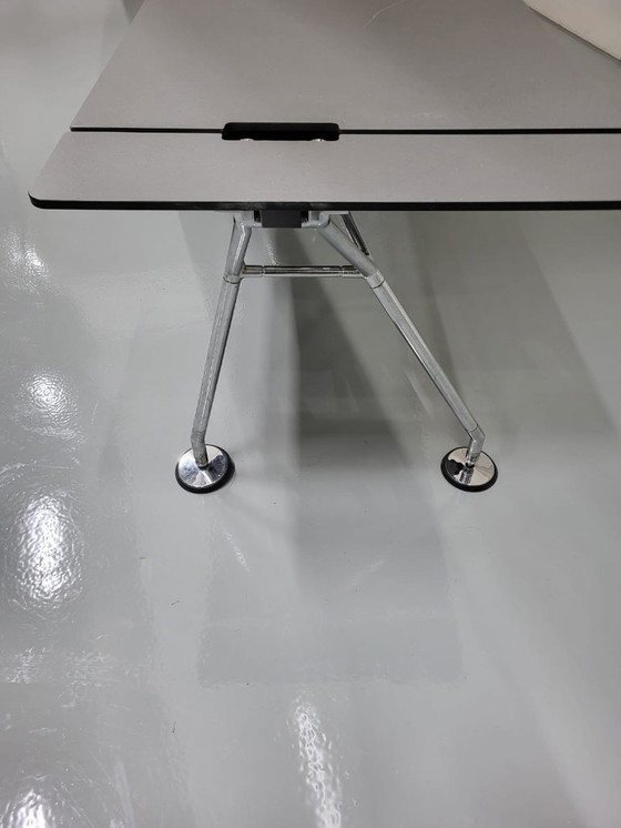 Image 1 of 1x Vergadertafel Nomos Tecno, Lichtgrijs blad