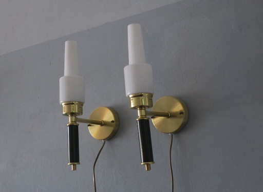 Paar schwedische Vintage-Wandleuchten aus Messing und Glas, signiert C. E. Fors für Ewa Värnamo