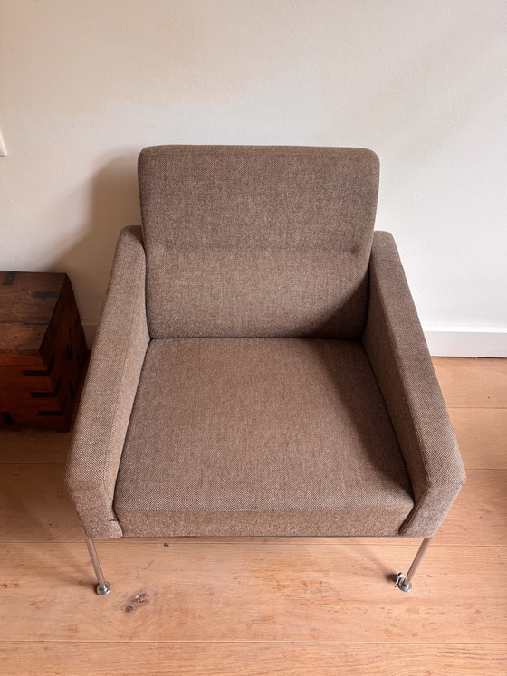Arm Chair Arne Jacobsen Series 3300 Fritz Hansen – Armchairs, Wool, Chrome (photo 4 of 7)