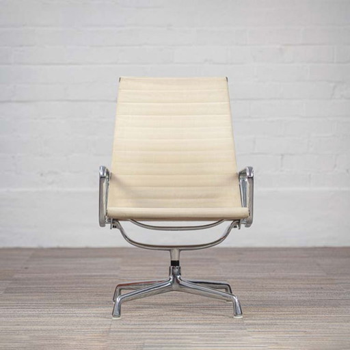 Herman Miller Ea116 - Poltrona modello vintage anni '70