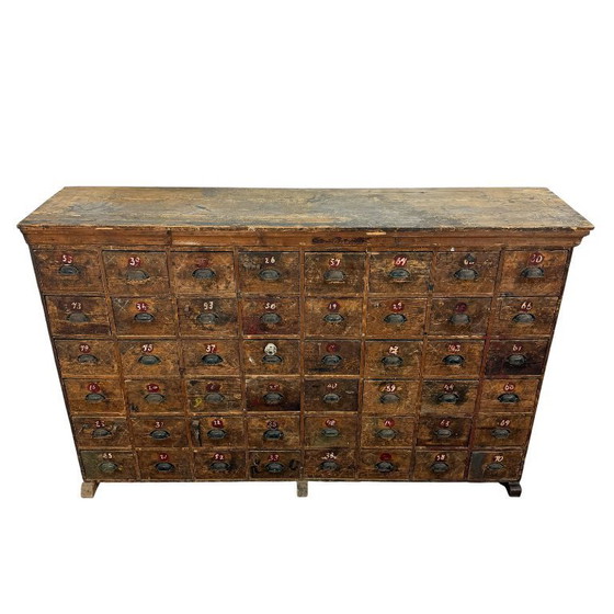 Image 1 of Gran cómoda antigua – mueble industrial con 48 cajones