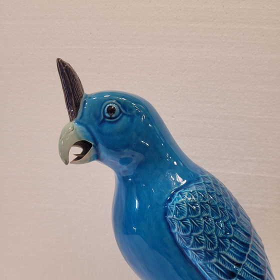 Image 1 of Escultura “Loro” En Porcelana Esmaltada, S. Xx – China