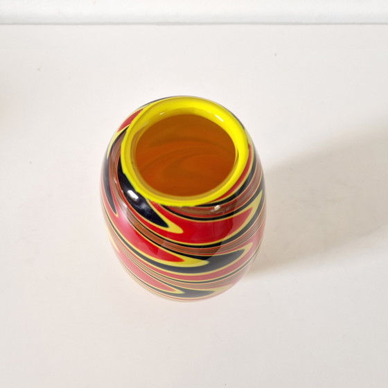 Image 1 of Vaso vintage a volute in vetro soffiato a bocca stile anni '70