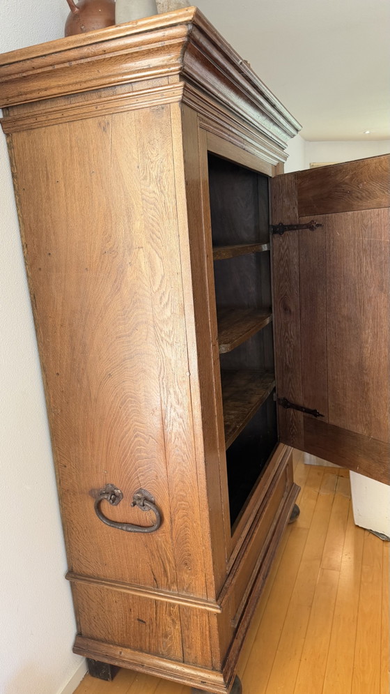 Ancienne Armoire Hollandaise en Chêne S'intègre au Design Moderne Urgent – Meubles de rangement, Iron, Wood (photo 4 of 11)