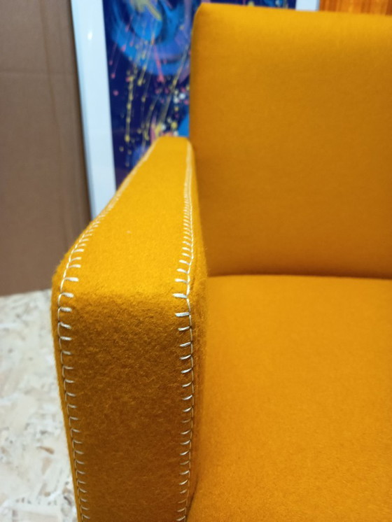 Image 1 of CASSINA Paire de fauteuils Utrecht 637 NEUF 2026 en laine KVARD Moutarde par Gerrit Rietveld