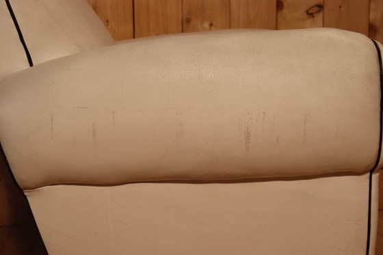 Image 1 of Weißer Ledersessel