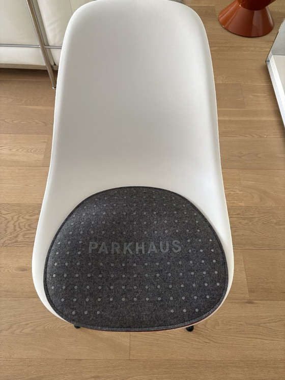 7x Vitra Eames DSR Chair – Dining chairs, Metal, Plastic (photo 2 of 6)
