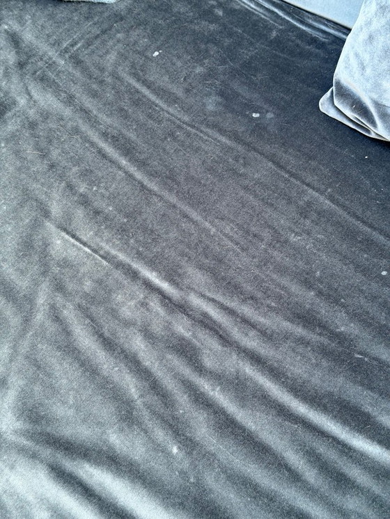 Image 1 of E15 Sofa KERMAN – Velvet, dark blue