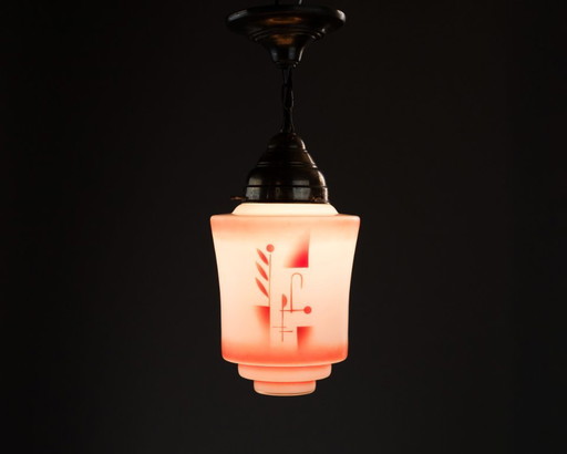Originele Art Deco hanglamp met geometrische decoratie – jaren 30, opaalglas in rood en wit | gerestaureerd